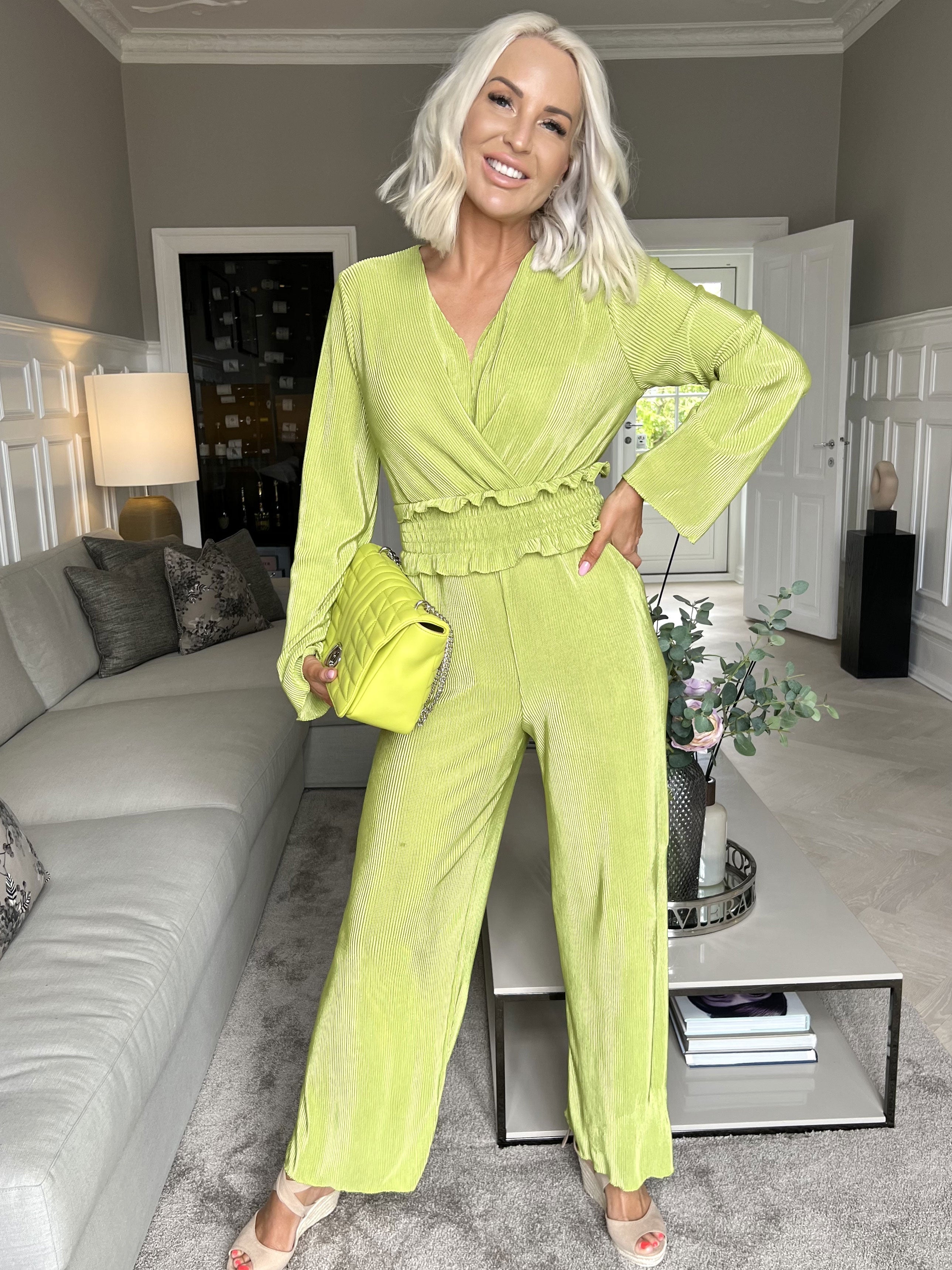 Capri - Plisseret buksedragt med elastik i taljen